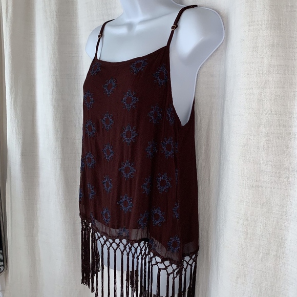 NEW! Chloe Oliver "Luxxe" Fringe-Hem Tank in Plum! - Picture 3 of 5